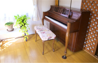 ピアノが部屋にあるイメージ